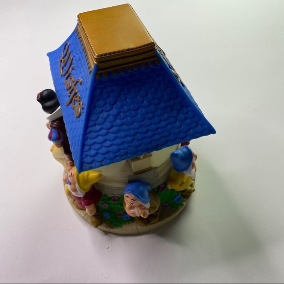 Snow White Wishing Well Plastic Disney Bank Kids - Picture 5 of 16